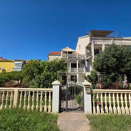 Antica Private * Komiža